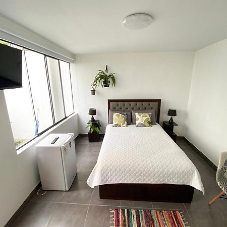 Hermosa Habitacion Independiente Cerca A Miraflores Лима Экстерьер фото